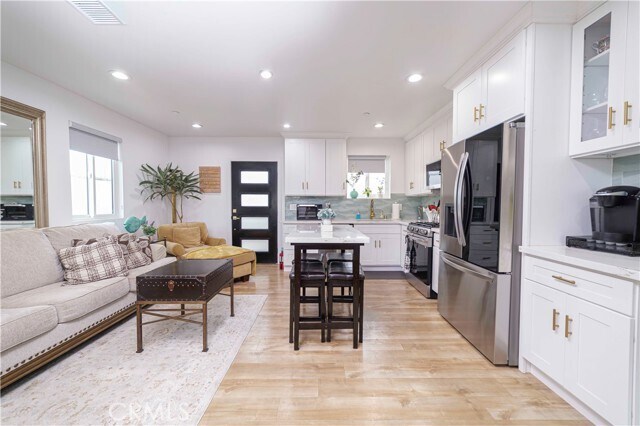 Foto del edificio - 3457 W 75th St