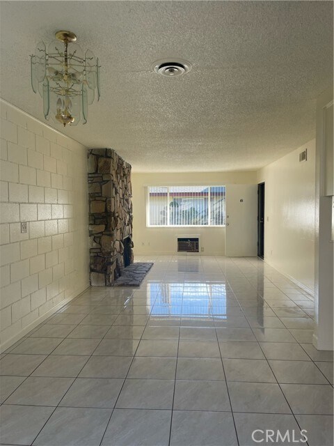 Foto del edificio - 12121 Adrian St