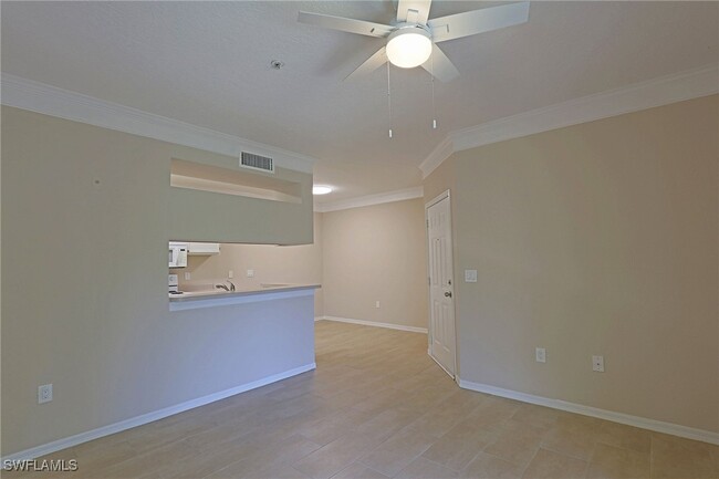Building Photo - 11521 Villa Grand