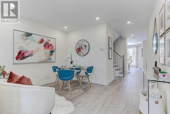 Building Photo - 2221 Amberglen Ct