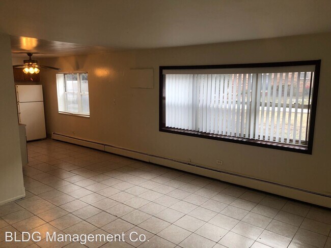 Building Photo - 1708 N Rose Ave