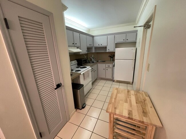 Foto del edificio - 2424 SE 17th St