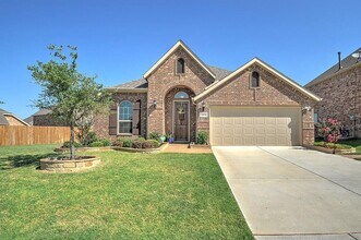 Building Photo - 6004 Fremont Dr