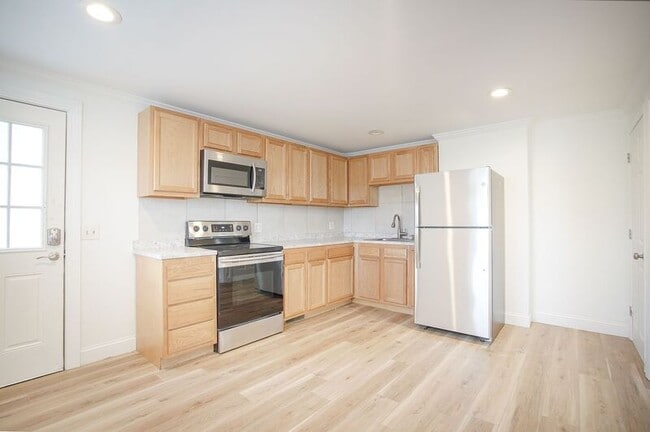 Photo - 37-39 Greenwood Street Apartment