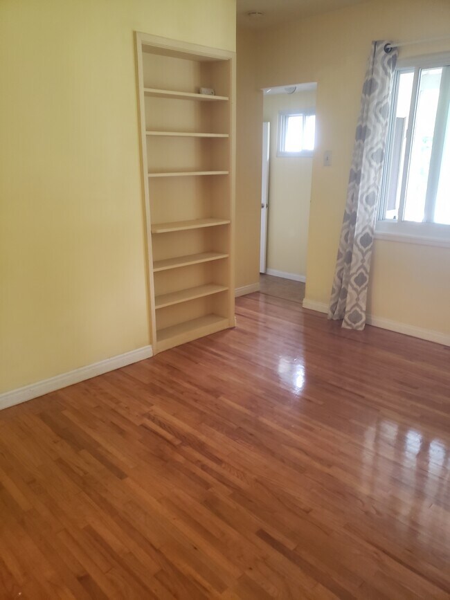 Foto del edificio - 7116 W 91st St