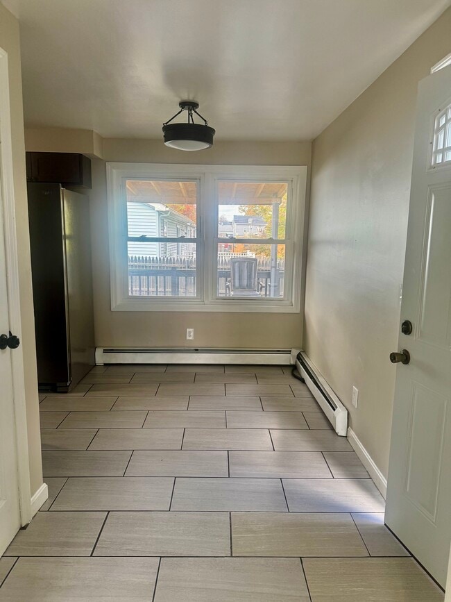 Foto del edificio - 56 Hyacinth St