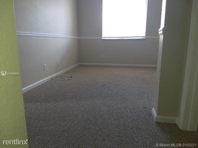 Foto del edificio - 3 br, 2.5 bath Townhome - 6191 United St