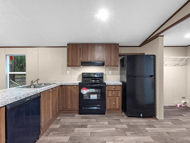 Building Photo - 8620 Yellow Poplar Ln
