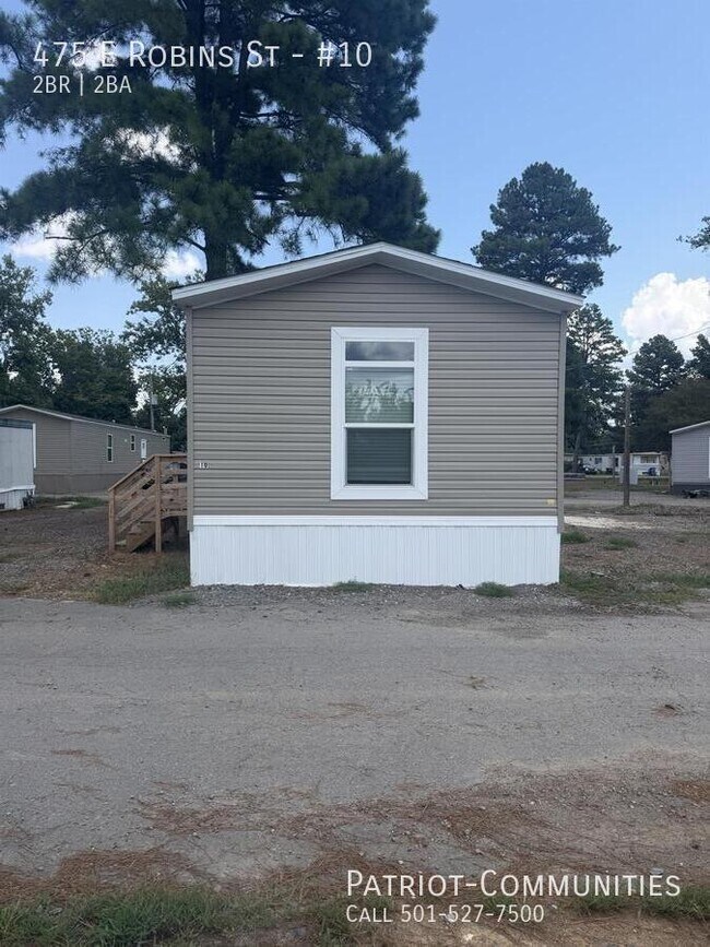 Building Photo - 475 E Robins St