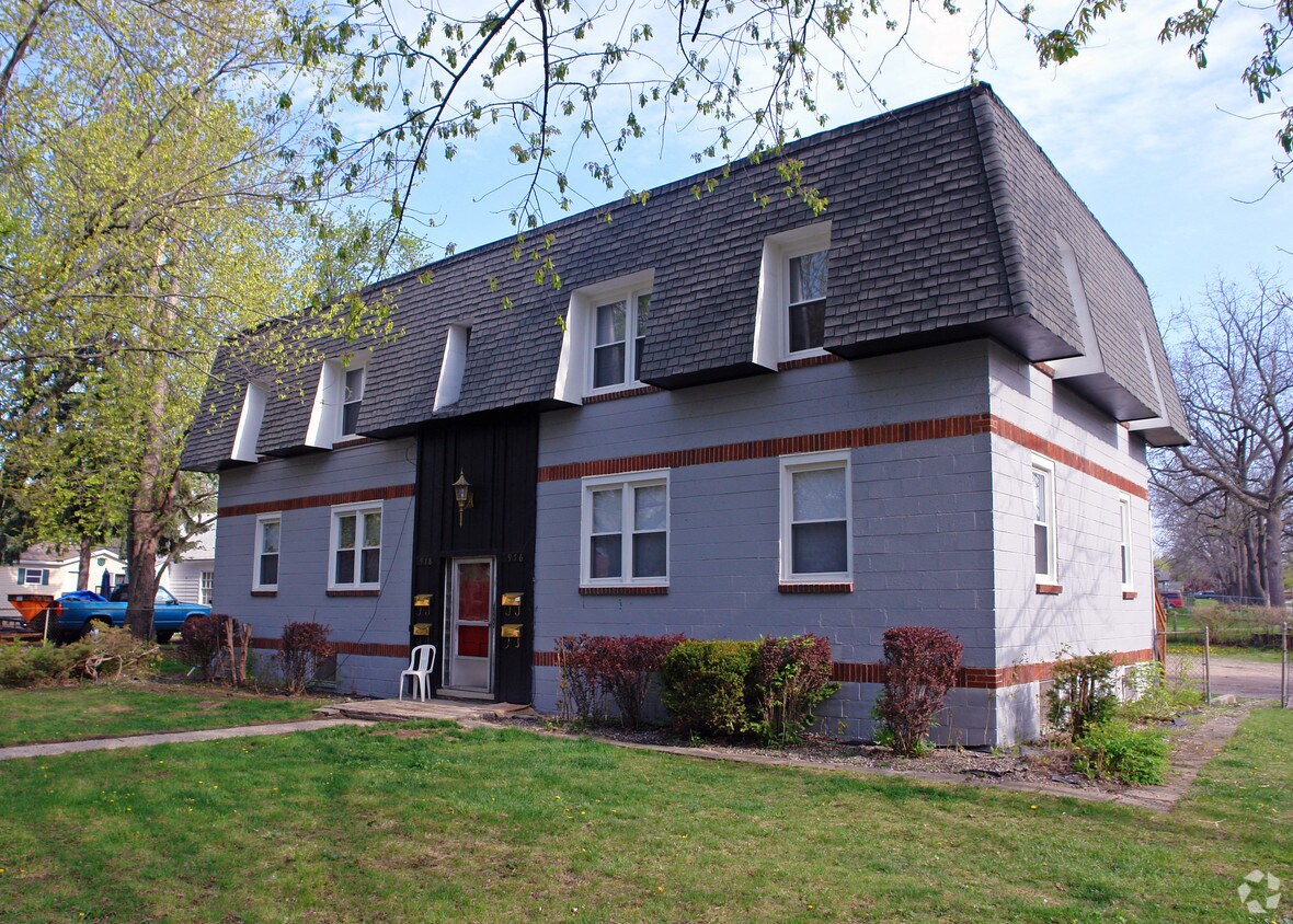 Primary Photo - 976-978 Voorheis St