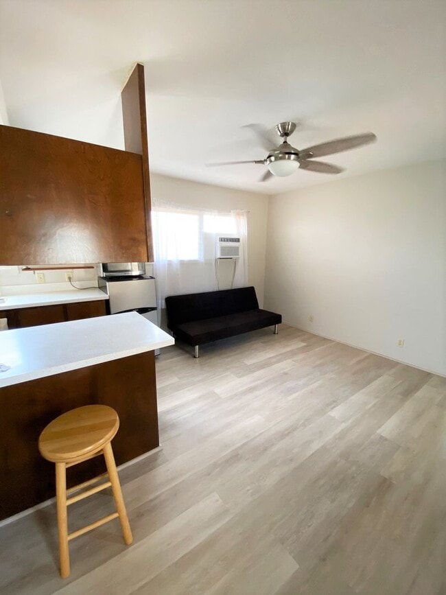 Building Photo - Recently renovated 1 bedroom in Hawaii Kai