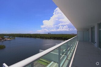 Building Photo - 400 Sunny Isles Blvd