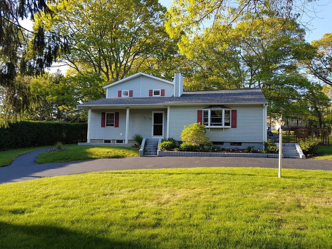Primary Photo - 192 Hayden Ave