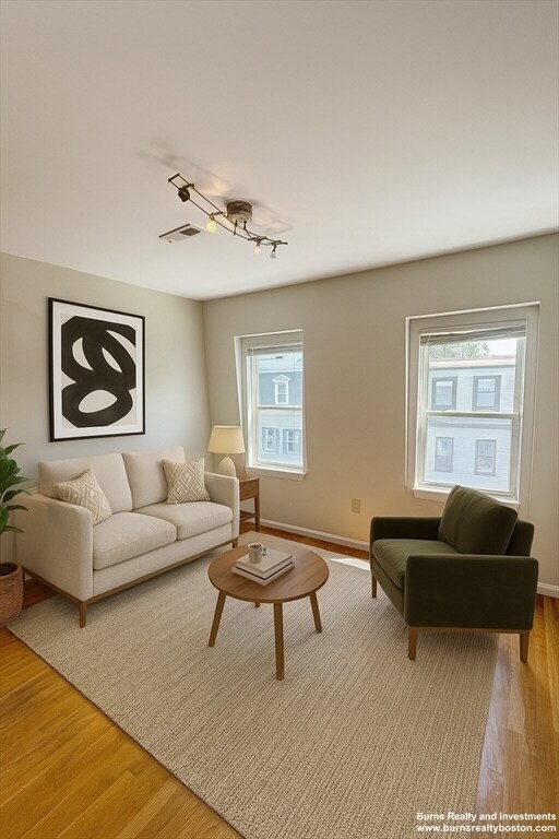 Foto del edificio - 506 E 8th St