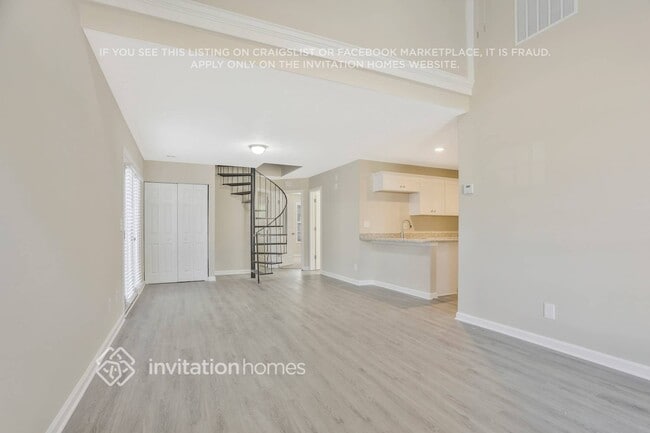 Building Photo - 1931 Brittania Cir