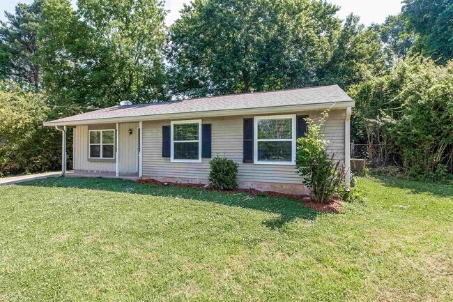 Building Photo - 5372 Tracey Dr