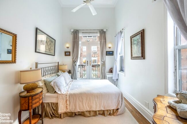 Building Photo - 48 Gramercy Park N