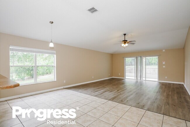 Building Photo - 30149 Sandbunker Ln