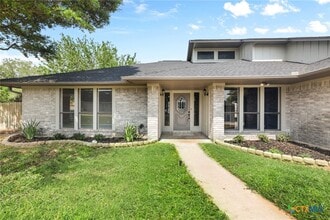 Building Photo - 116 Newport Dr