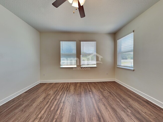 Building Photo - 341 Pine Terrace Dr
