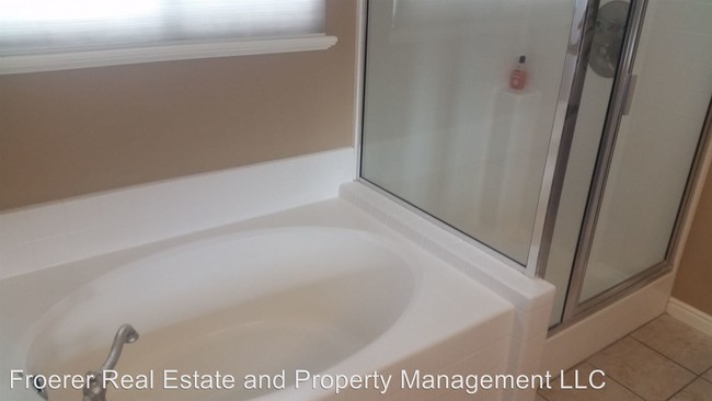 Foto del edificio - 985 Brinley Ln