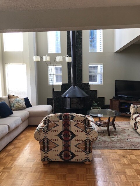 Building Photo - 5936 Magazine St