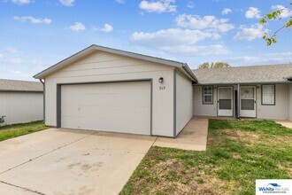 Building Photo - 313 N Zachary Dr