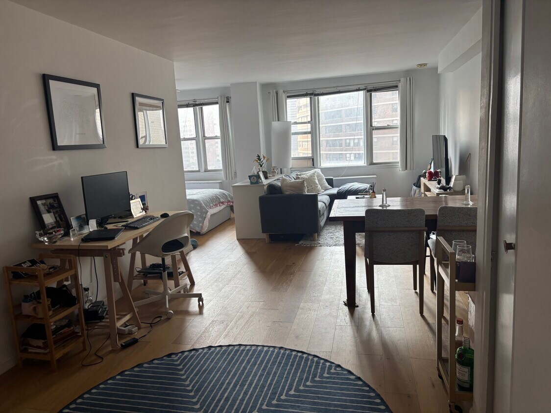 Foto del edificio - 201 E 36th St