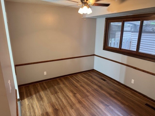 Foto del edificio - 2215 Southwood Pl