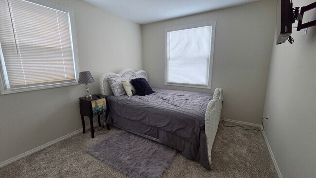 Foto del edificio - 542 Whitney Ave