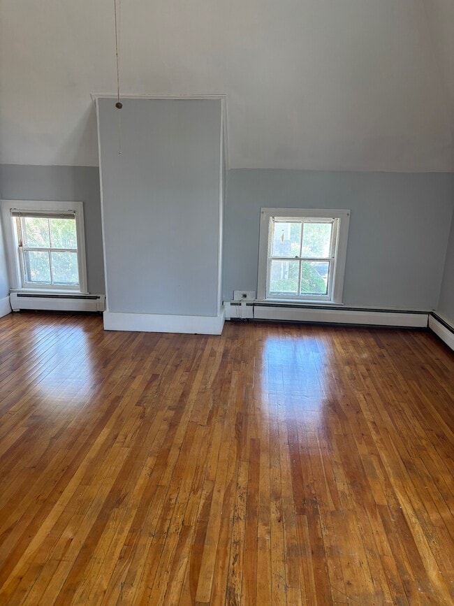 Building Photo - 17 Bowdoin St