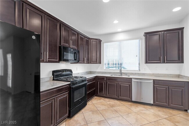 Foto del edificio - 7254 Puddle Duck St