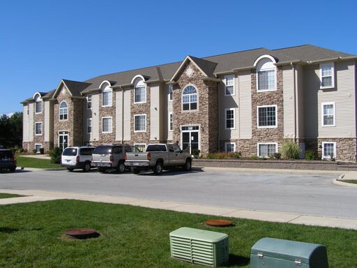 Primary Photo - 905 Long Beach Ln