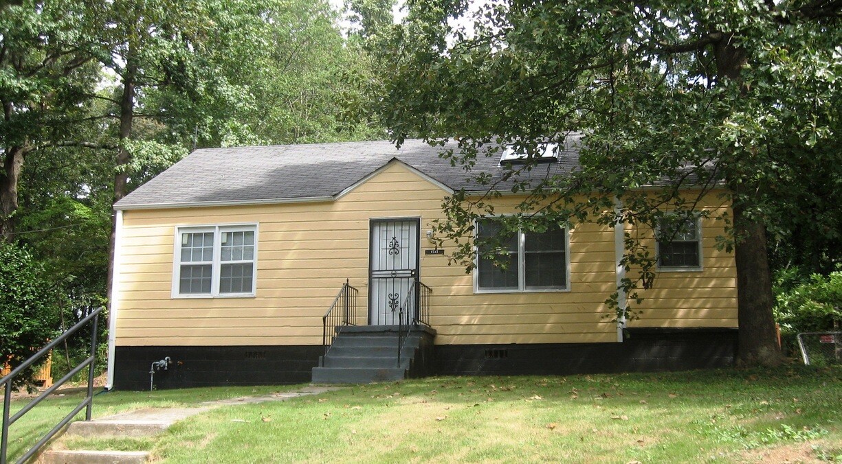 Primary Photo - 1737 Marcel Ave SW