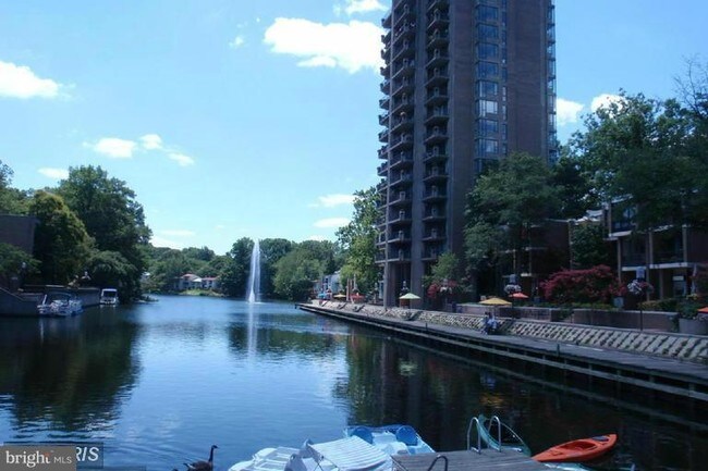 Foto del edificio - 11934 Redtree Way