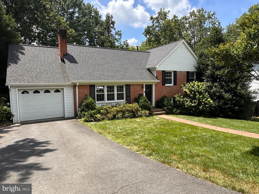Foto principal - 1954 Foxhall Rd