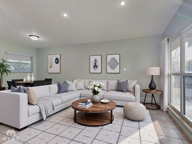 Building Photo - 1602 Simmons Pl