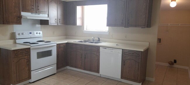 Foto del edificio - 326 Mission Ridge Rd