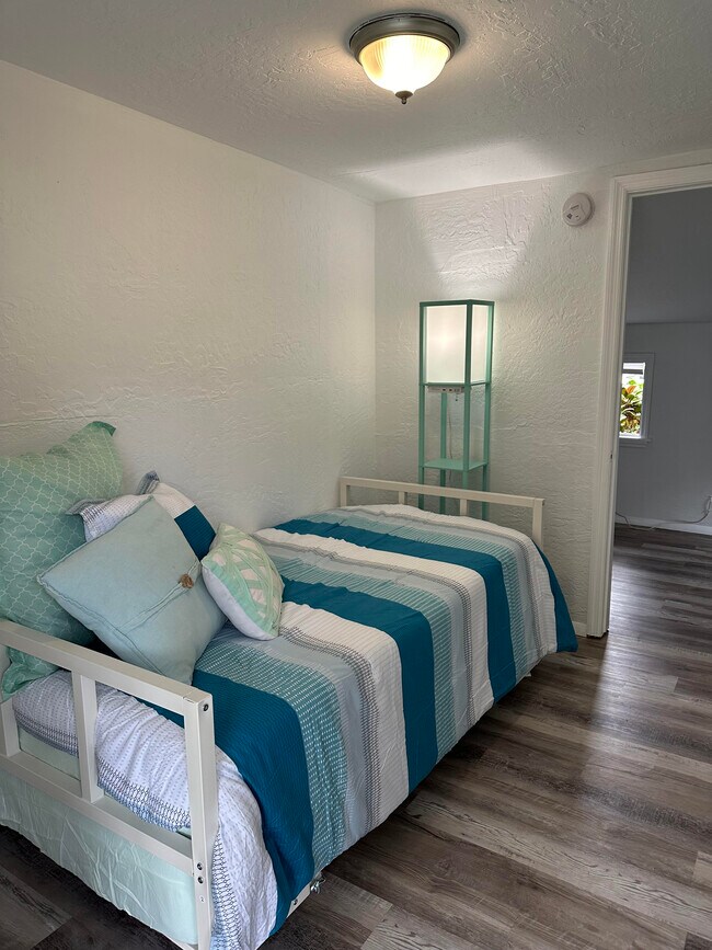 Foto del edificio - 6002 72nd Ave N