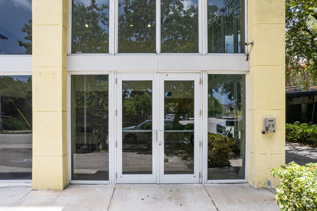 Entrance - Highland Park Lofts