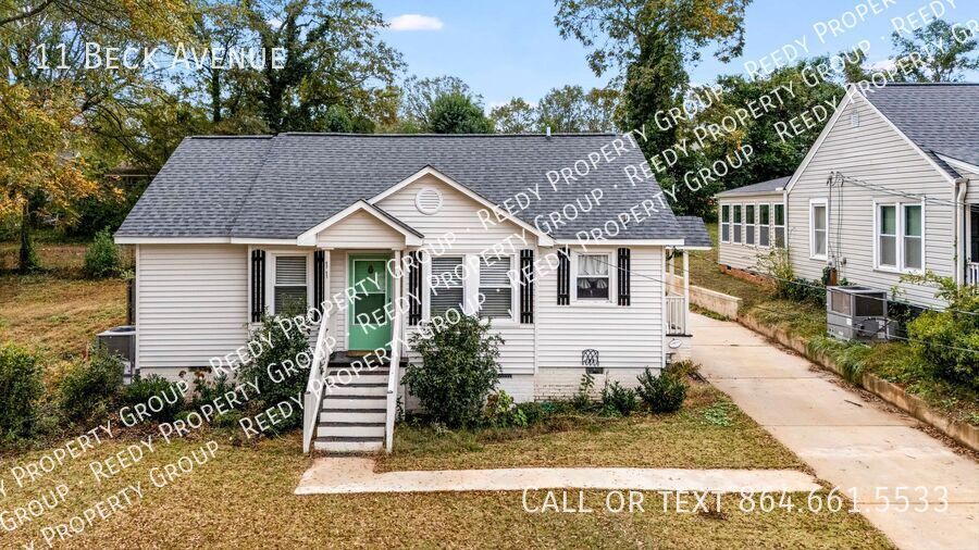 Primary Photo - 3 Bedroom 2 Bath with large private yard! ...