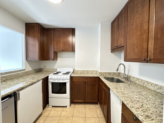Foto del edificio - 1349 N Dearborn St