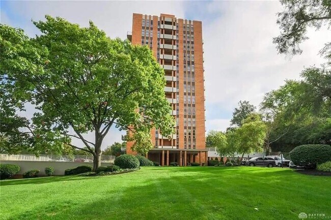 Building Photo - 2230 S Patterson Blvd