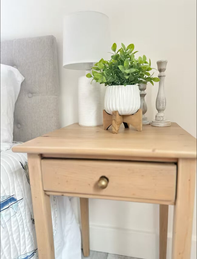 Building Photo - 4 Charles St