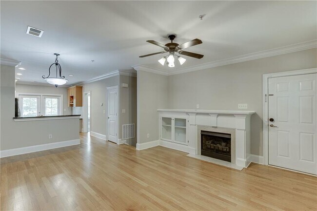 Foto del edificio - 2748 Wander Ln