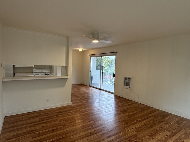 Foto del edificio - 2632 Warring St