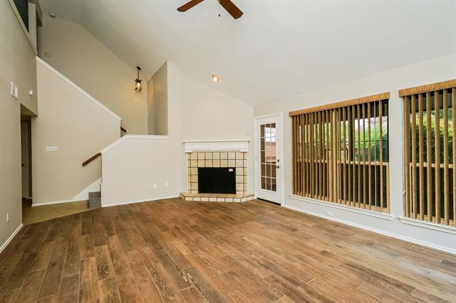 Building Photo - 1617 Palisades Dr