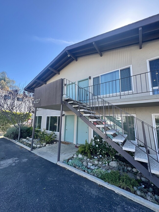 Foto del edificio - 4327 Inglewood Blvd