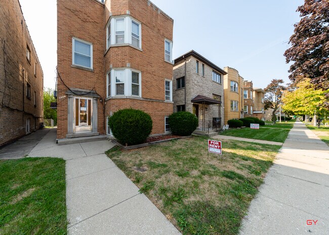 Front Entrance - 1816 S Oak Park Ave