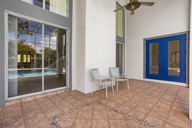 Foto del edificio - 2-Story pool home in The Fairways of Hunters Creek